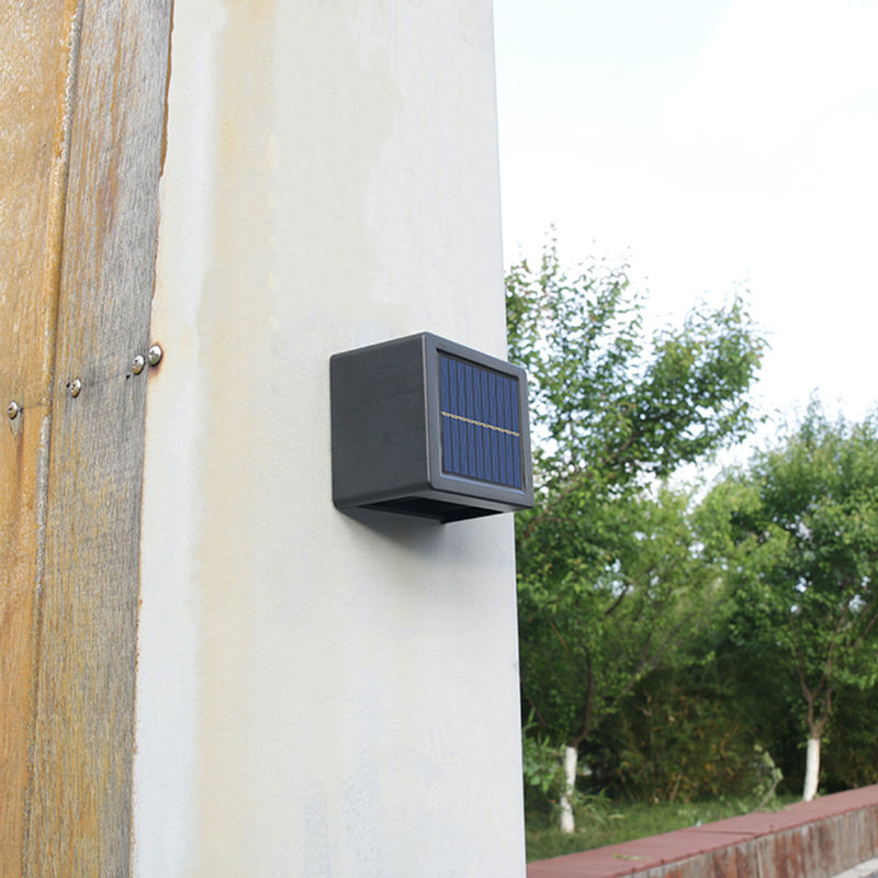 Verlicht van de de Sensortuin van de Zon Zonnemuur Licht 3.7V de Lamp Waterdicht Noords Decor