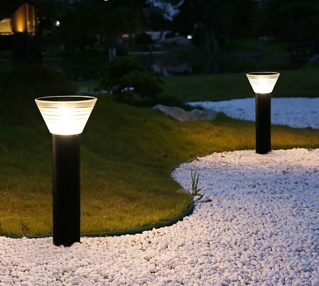 Fabrieksgroothandel Led Solar Lawn Lampen IP 65 Waterdichte Outdoor Solar Garden Lights