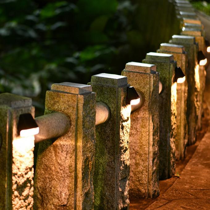 De zonne Aangedreven van de de Lampstap van Omheiningswall lights garden Openlucht2led Zonneomheining Light van de Wegdecking